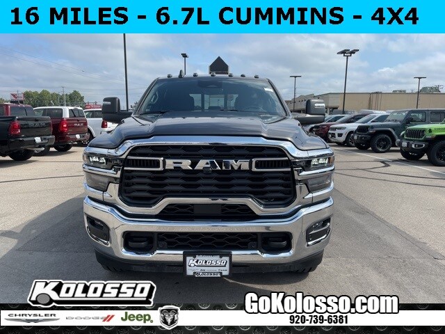 2025 Ram 2500 Tradesman photo 2