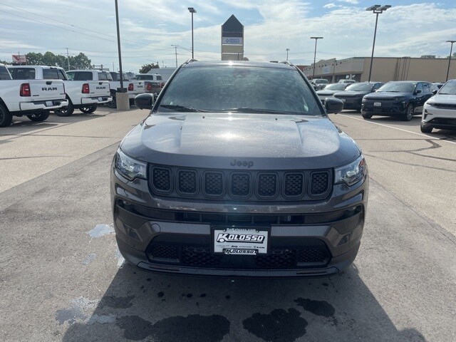 Used 2023 Jeep Compass Altitude with VIN 3C4NJDBN7PT569346 for sale in Appleton, WI