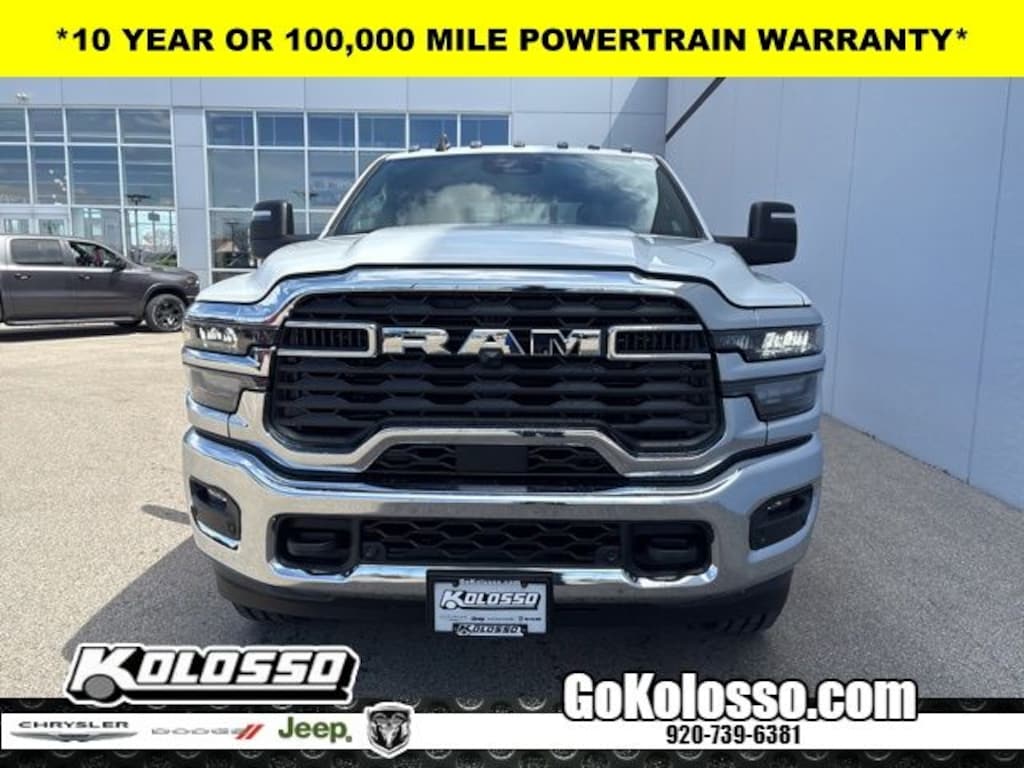 New 2026 Ram 2500 TRADESMAN CREW CAB 4X4 6'4 BOX Pickup