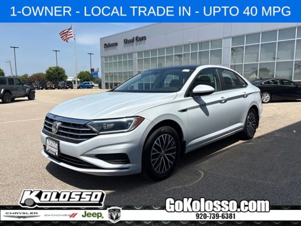 Used 2019 Volkswagen Jetta SEL Sedan