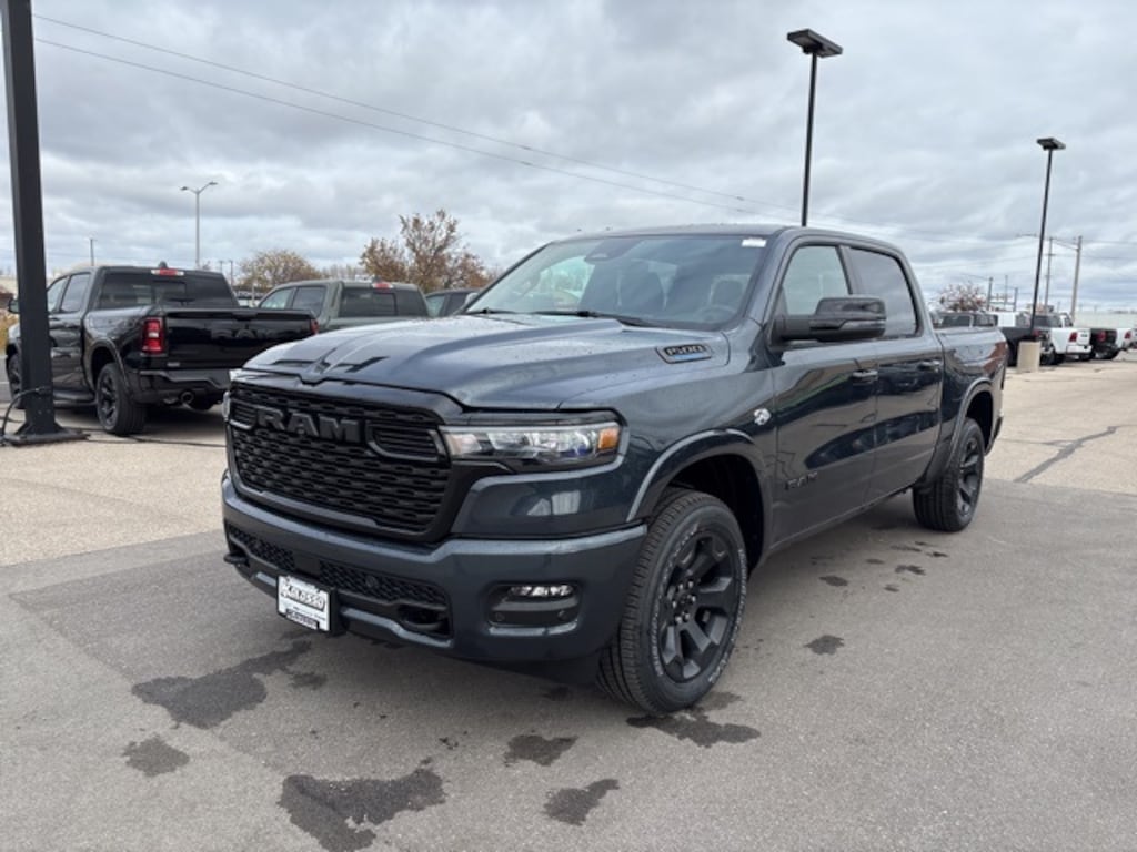 New 2026 Ram 1500 BIG HORN CREW CAB 4X4 5'7 BOX Pickup