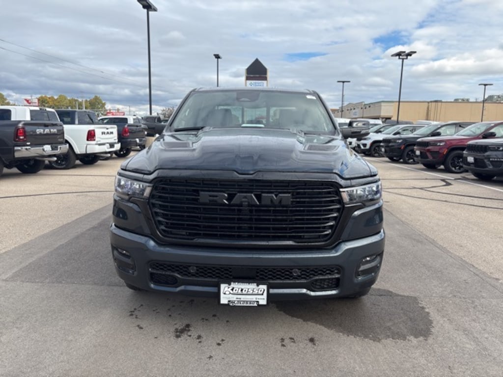 New 2026 Ram 1500 LARAMIE CREW CAB 4X4 5'7 BOX Pickup