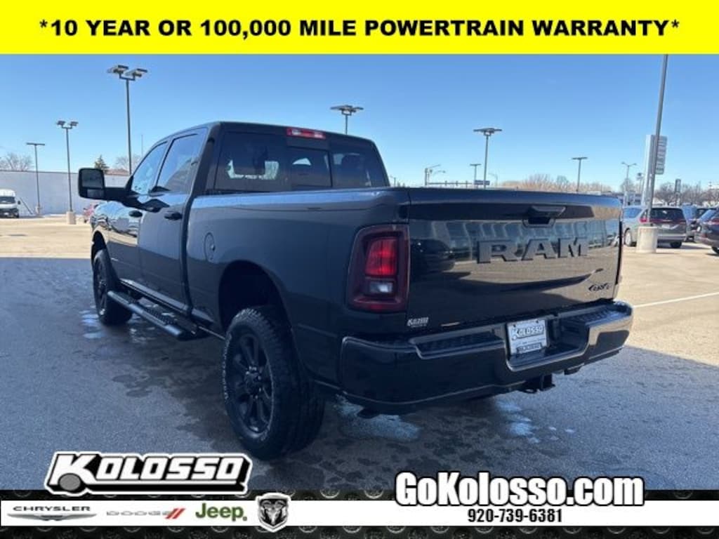 New 2026 Ram 2500 BLACK EXPRESS CREW CAB 4X4 6'4 BOX Pickup