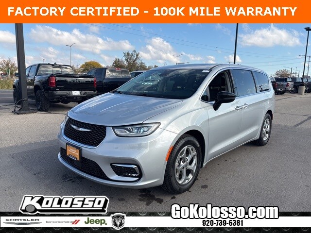 2024 Chrysler Pacifica Limited photo 3