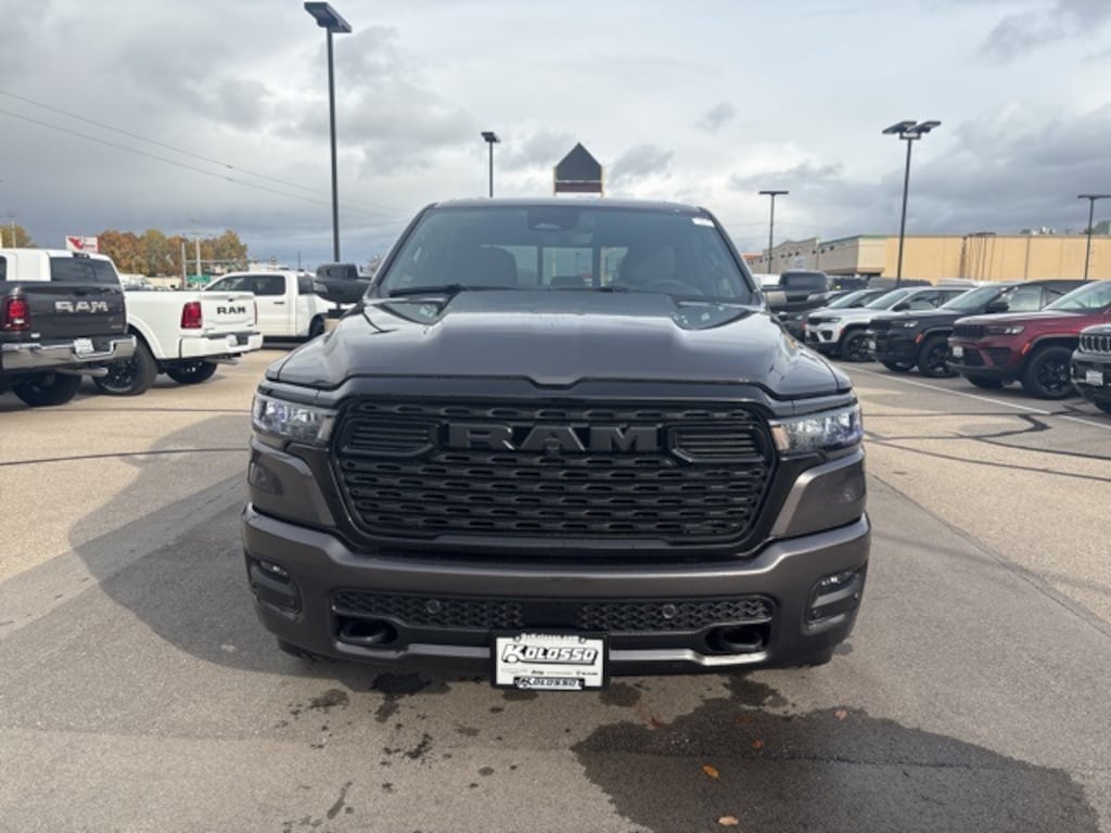 New 2026 Ram 1500 BIG HORN CREW CAB 4X4 5'7 BOX Pickup