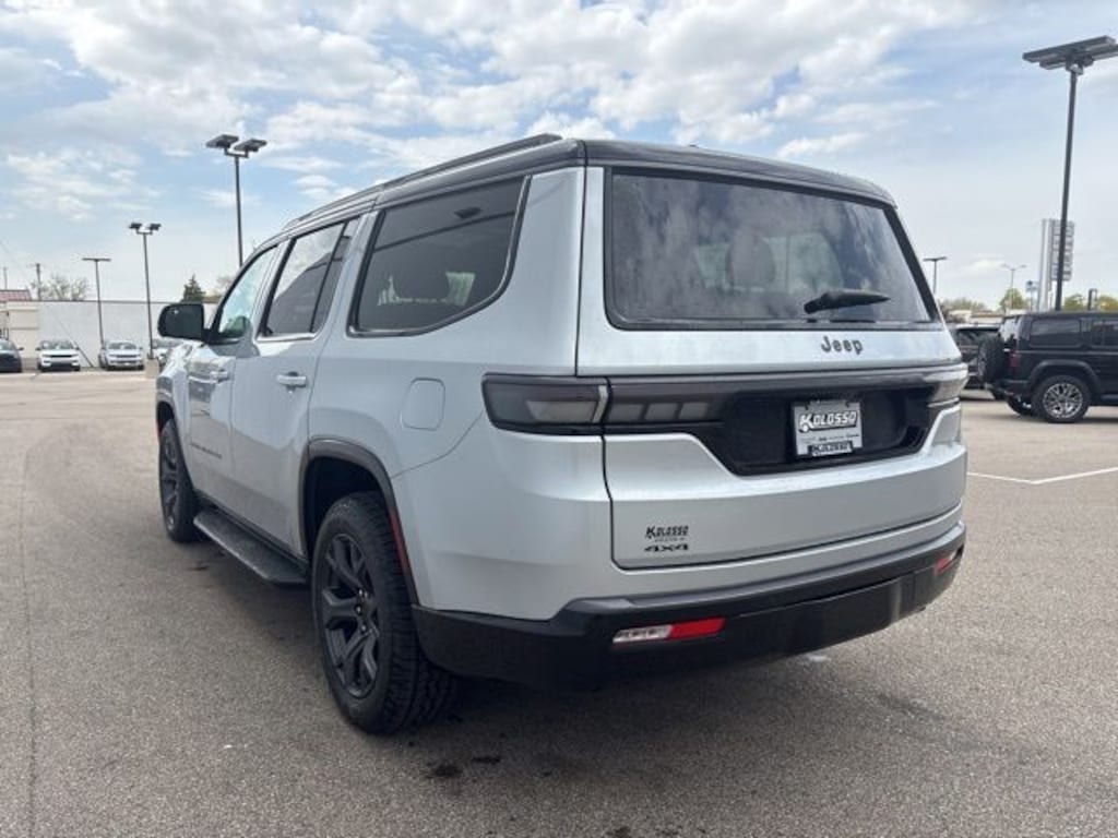 New 2026 Jeep Grand Wagoneer UPLAND 4X4 Sport Utility