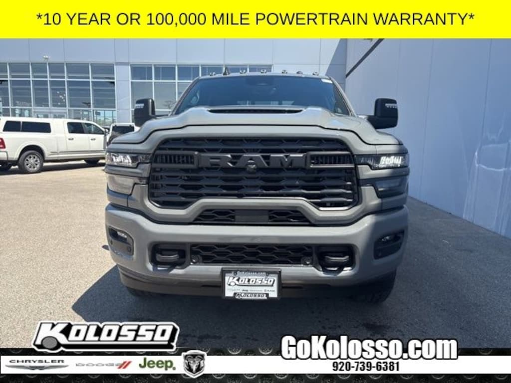 New 2026 Ram 2500 BLACK EXPRESS CREW CAB 4X4 6'4 BOX Pickup