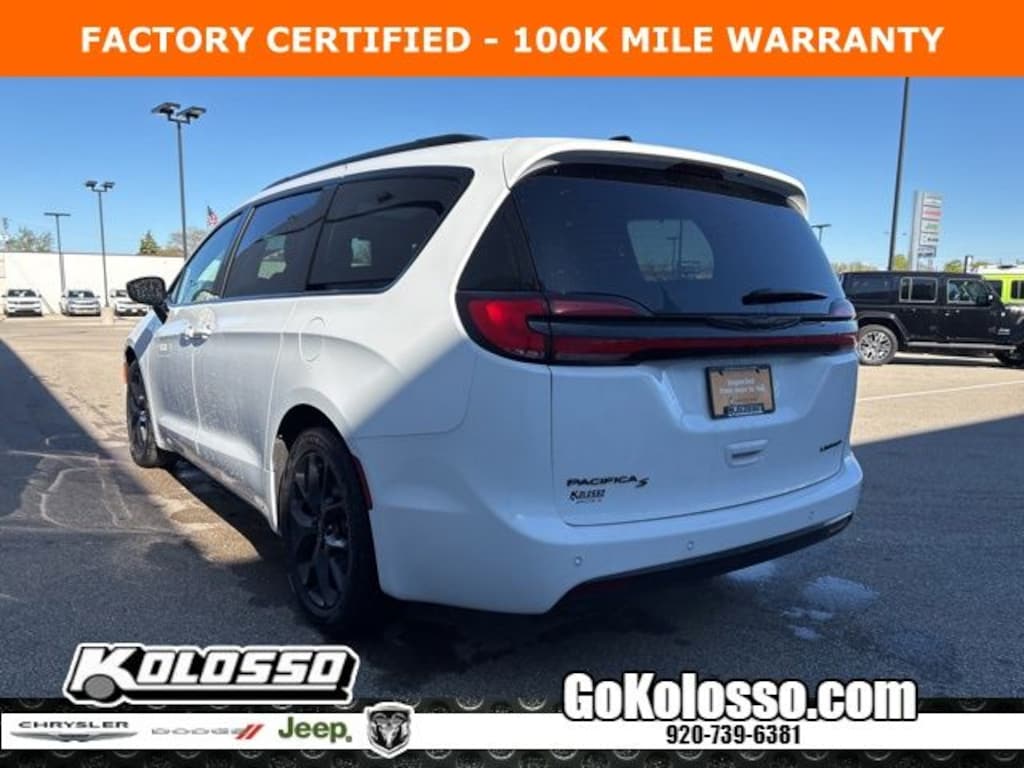 Certified 2025 Chrysler Pacifica Limited Minivan/Van