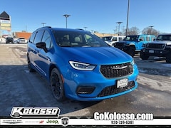 2026 Chrysler Pacifica SELECT Passenger Van