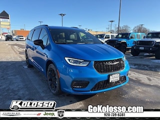 New 2026 Chrysler Pacifica SELECT Passenger Van For Sale Appleton WI