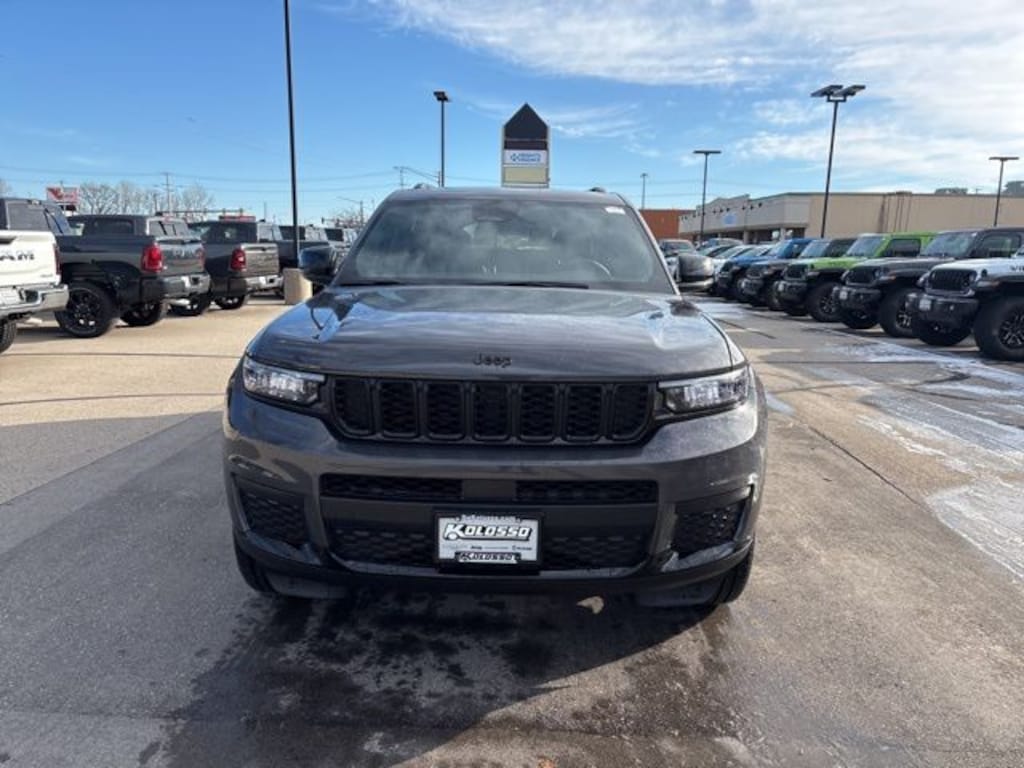 New 2025 Jeep Grand Cherokee L ALTITUDE X 4X4 Sport Utility