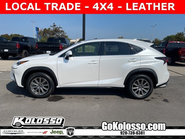2020 Lexus NX 300 photo 2