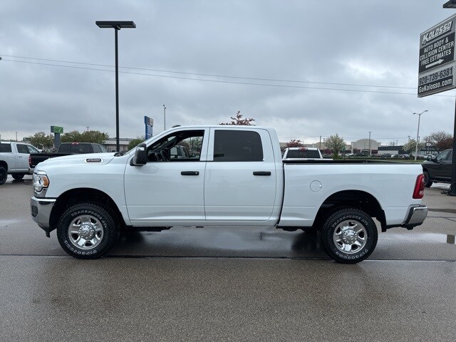 2024 Ram 2500 Tradesman photo 3