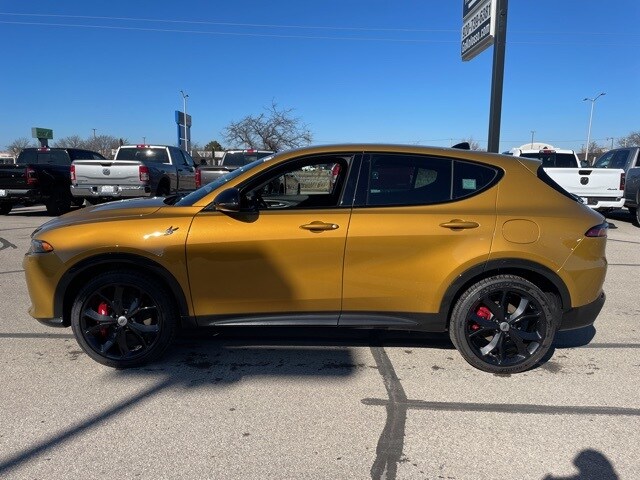 2024 Dodge Hornet R/T photo 2