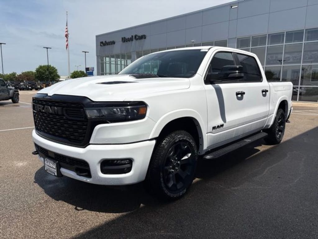 New 2026 Ram 1500 BIG HORN CREW CAB 4X4 5'7 BOX Pickup