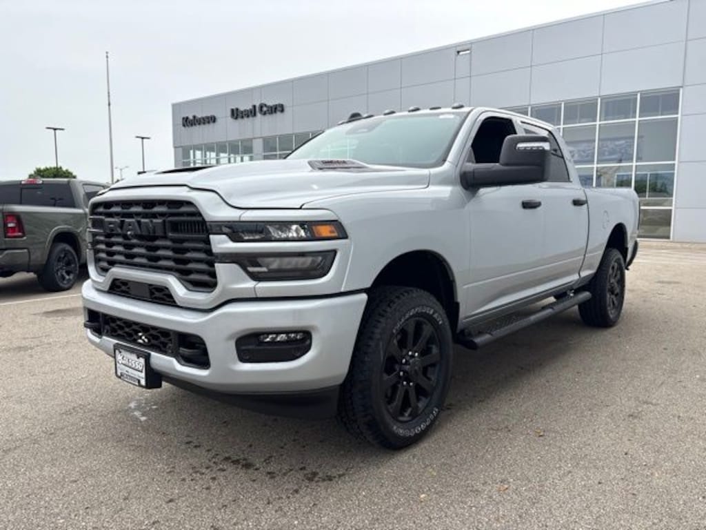New 2026 Ram 2500 BLACK EXPRESS CREW CAB 4X4 6'4 BOX Pickup