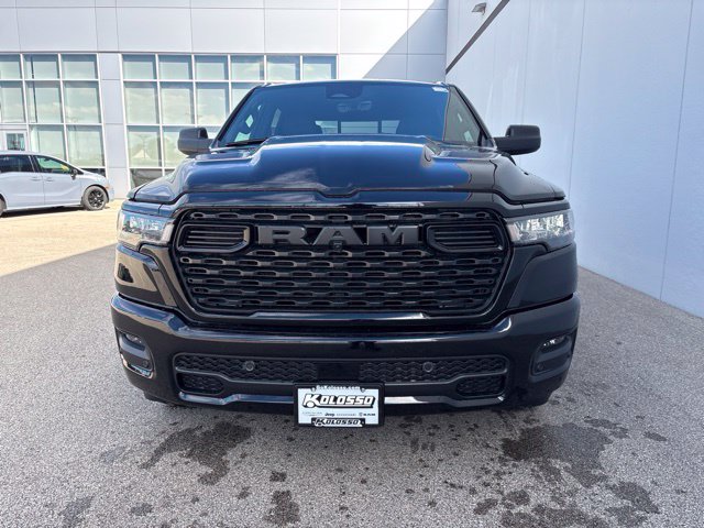 New 2027 Ram 1500 TRADESMAN CREW CAB 4X4 Pickup