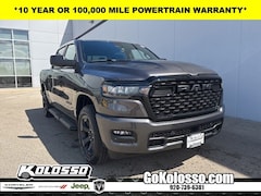 2026 Ram 1500 EXPRESS CREW CAB 4X4 5'7 BOX Pickup