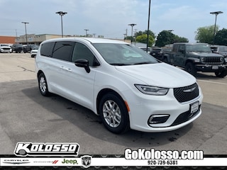 New 2025 Chrysler Pacifica SELECT Passenger Van For Sale Appleton WI