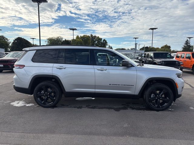 2025 Jeep Grand Cherokee L Altitude - Photo 8