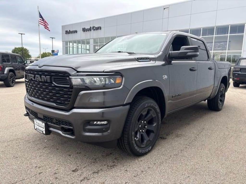 New 2026 Ram 1500 BIG HORN CREW CAB 4X4 5'7 BOX Pickup