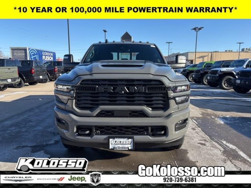 New 2026 Ram 2500 BLACK EXPRESS CREW CAB 4X4 6'4 BOX Pickup