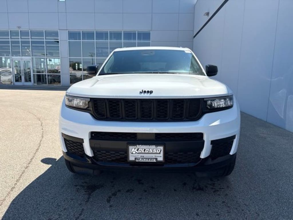 New 2025 Jeep Grand Cherokee L ALTITUDE X 4X4 Sport Utility