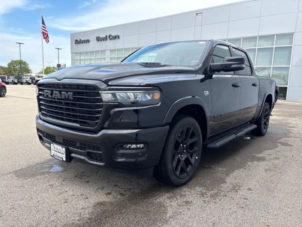 New 2026 Ram 1500 LARAMIE CREW CAB 4X4 5'7 BOX Pickup