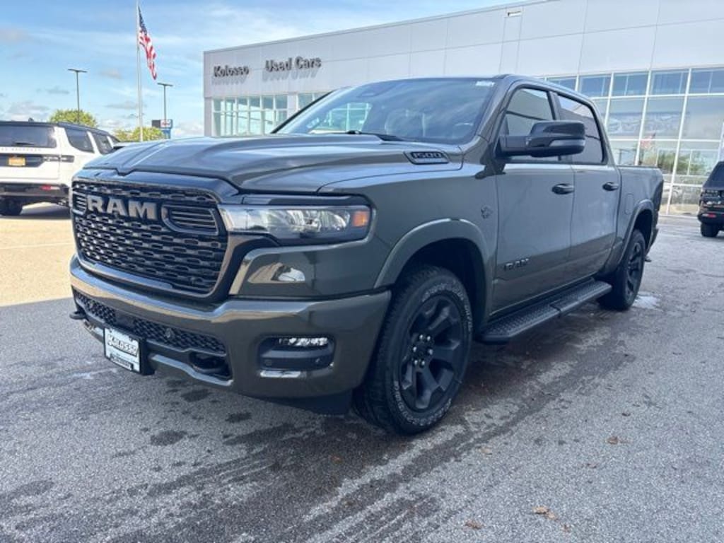 New 2027 Ram 1500 BIG HORN CREW CAB 4X4 5'7 BOX Pickup