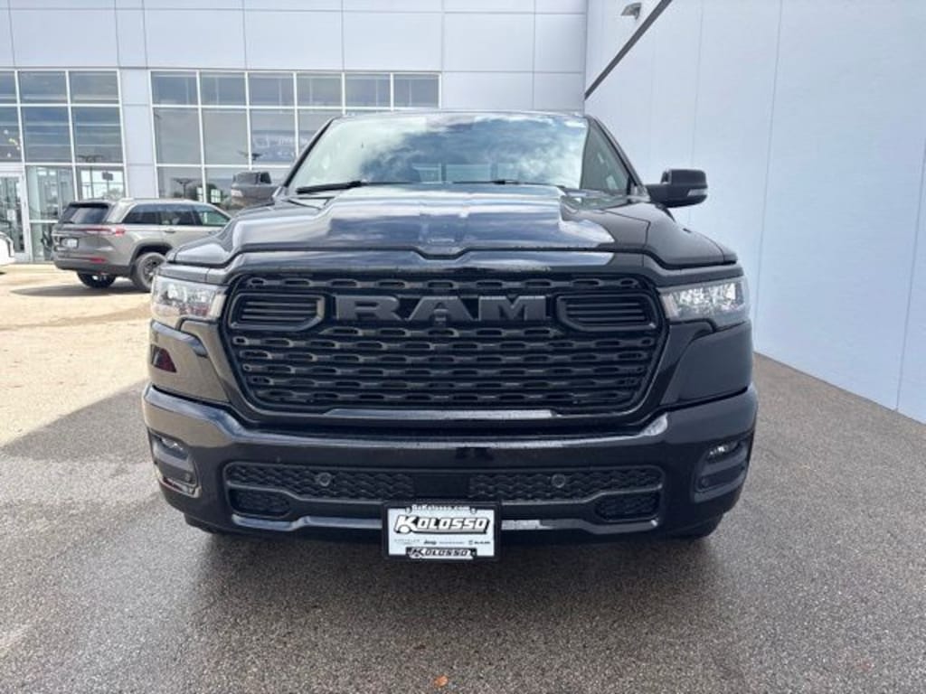 New 2026 Ram 1500 Big Horn Crew Cab 4x4 5'7 Box Pickup