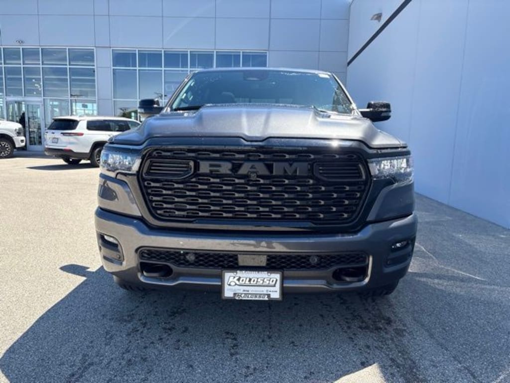New 2026 Ram 1500 BIG HORN CREW CAB 4X4 5'7 BOX Pickup