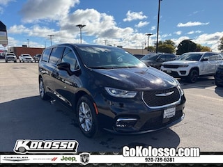 New 2026 Chrysler Pacifica SELECT AWD Passenger Van For Sale Appleton WI