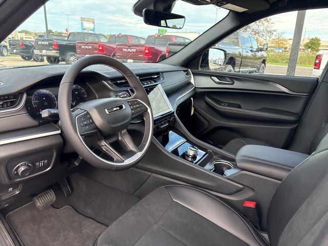 2025 Jeep Grand Cherokee L Altitude - Photo 10