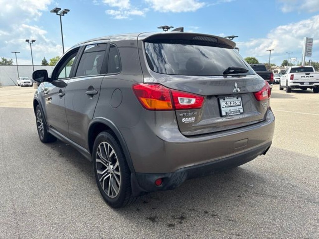 Used 2017 Mitsubishi Outlander Sport SE SUV