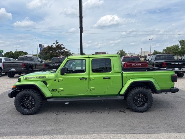 2025 Jeep Gladiator Sport photo 4