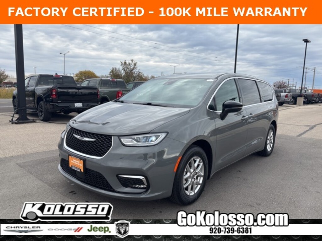 Used 2025 Chrysler Pacifica Select Minivan/Van