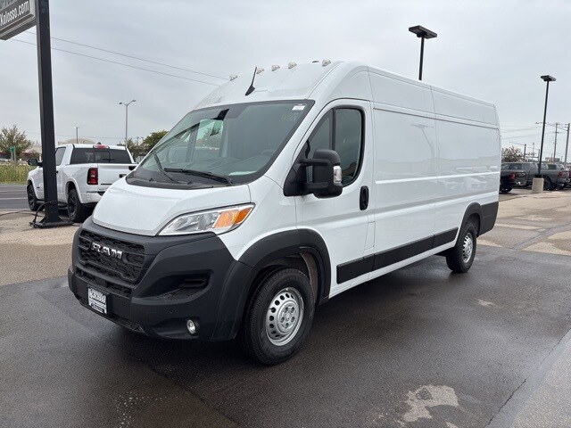 2025 Ram ProMaster 3500 Cargo Van photo 2