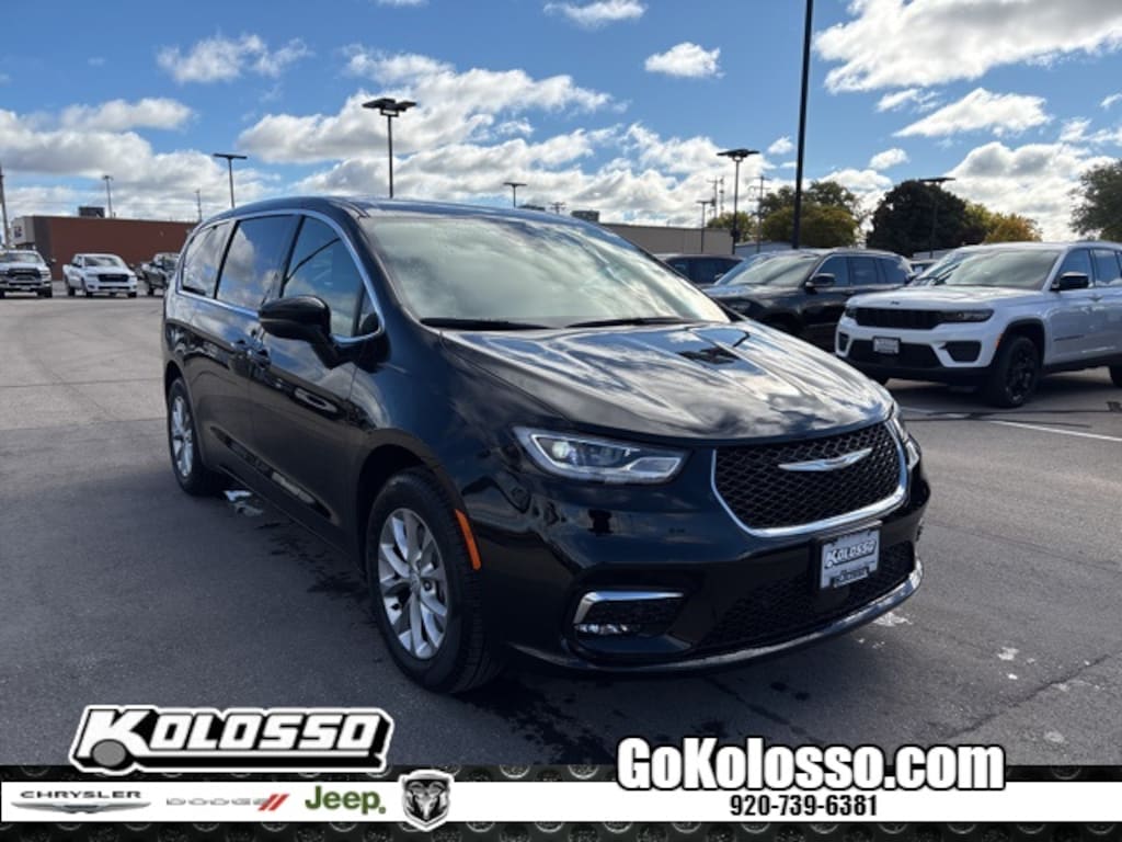 New 2026 Chrysler Pacifica SELECT AWD Passenger Van