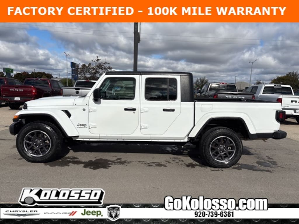 Certified 2023 Jeep Gladiator Overland Truck