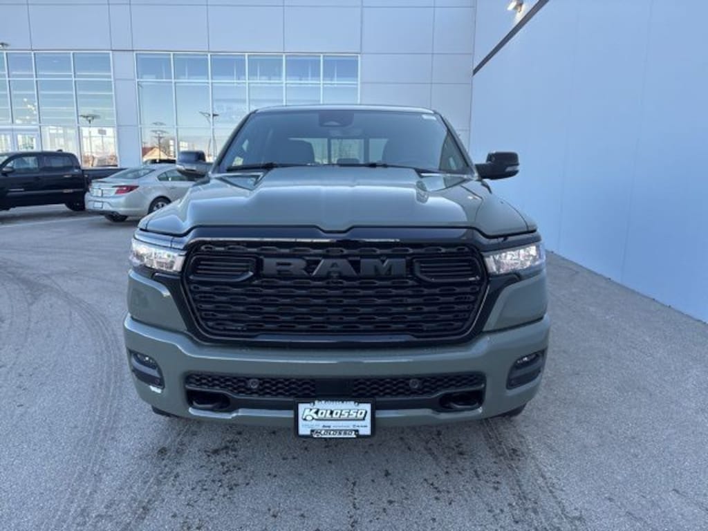 New 2026 Ram 1500 BIG HORN CREW CAB 4X4 5'7 BOX Pickup
