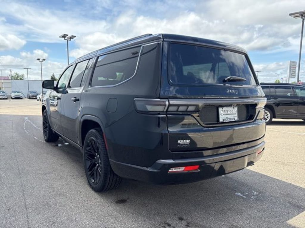 New 2026 Jeep Grand Wagoneer L LIMITED RESERVE 4X4 Sport Utility