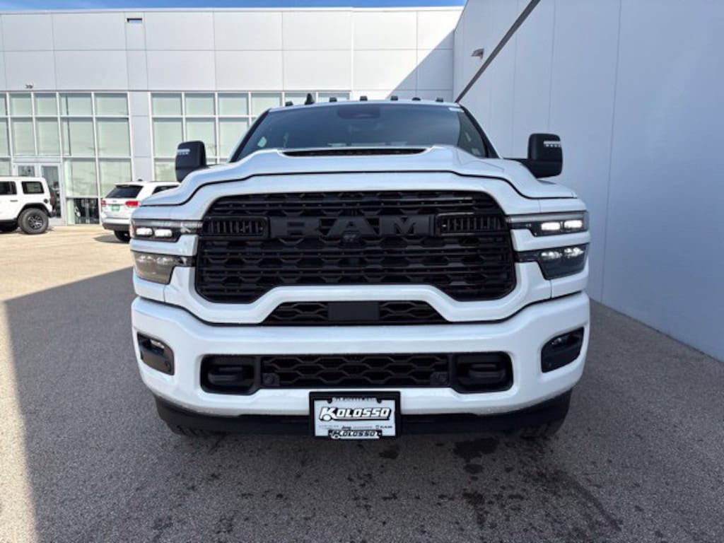 New 2027 Ram 2500 LIMITED CREW CAB 4X4 Pickup