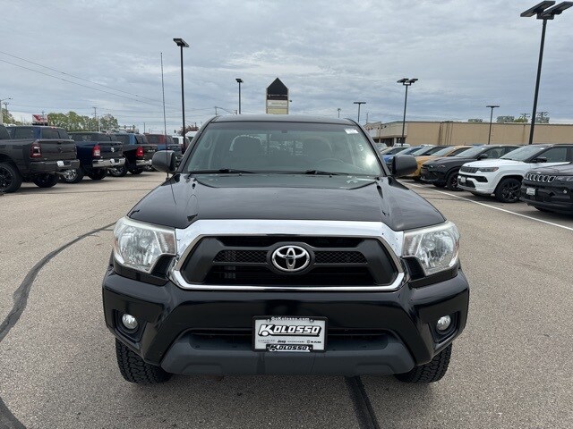 Used 2015 Toyota Tacoma  with VIN 3TMLU4ENXFM194653 for sale in Appleton, WI