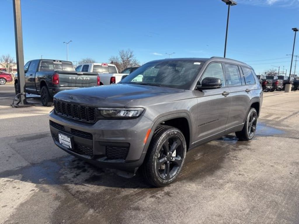 New 2025 Jeep Grand Cherokee L ALTITUDE X 4X4 Sport Utility