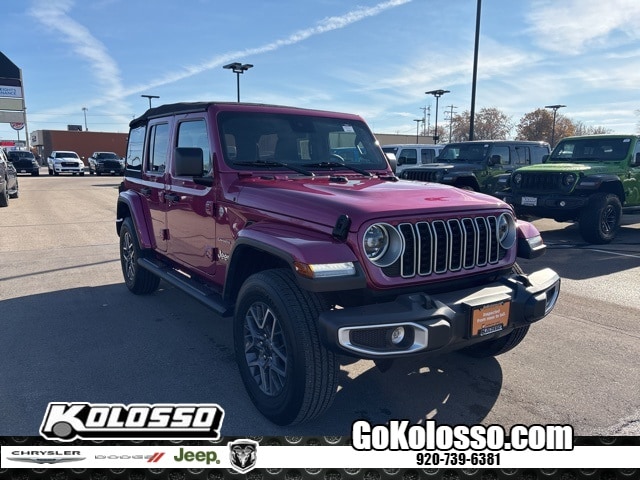 2024 Jeep Wrangler 4-Door Sahara's photo