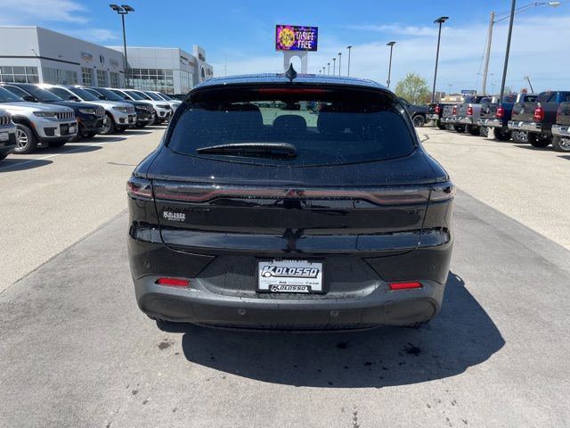 2025 Dodge Hornet GT - Photo 6