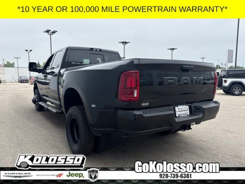 New 2026 Ram 3500 BIG HORN CREW CAB 4X4 8' BOX Pickup