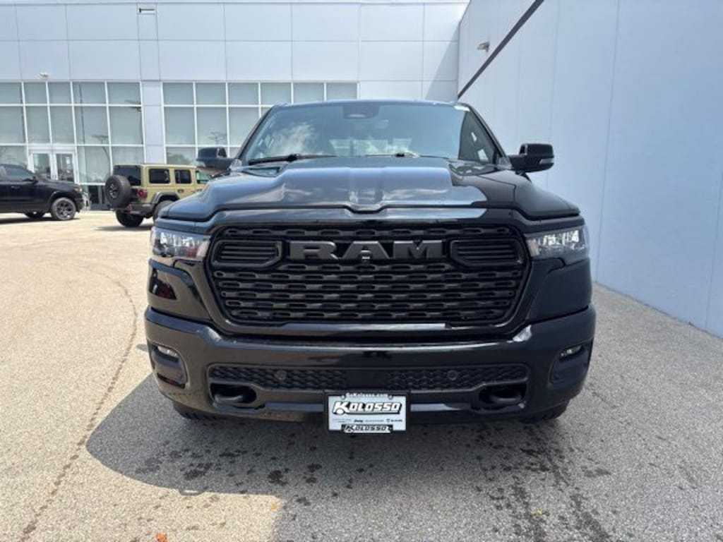 New 2026 Ram 1500 BIG HORN CREW CAB 4X4 5'7 BOX Pickup