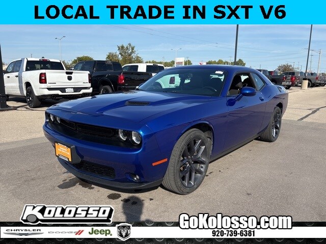 2020 Dodge Challenger SXT photo 3