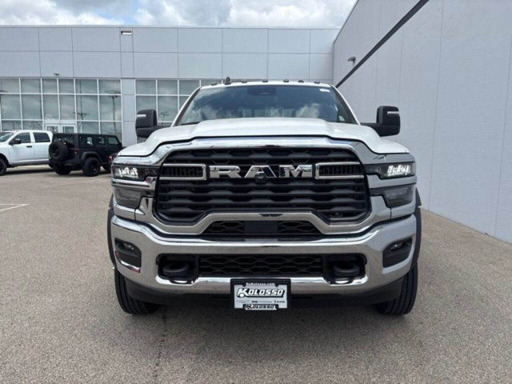 New 2026 Ram 5500 BIG HORN CHASSIS CREW CAB 4X4 84' CA Pickup